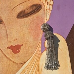 SILVER GLASS BEADED DROP EARRING